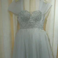 فروش تعدادی لباس عروس و تور سر کاملا تازه|لباس|رشت, جانبازان|دیوار