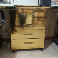 دکور آرایشگاه به خاطر تغییر دکوراسیون|آرایشگاه و سالن‌های زیبایی|شاهرود, |دیوار