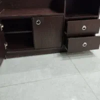 میز زیر تلفنی شیک زیبا جاداربا۲ پیش کش و دولاب|میز تلفن|اصفهان, مسجد مصلی|دیوار