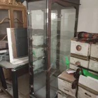 بوفه و کتابخونه و میز