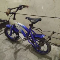 دوچرخه ابی۱۲ودوچرخه صورتی ۱۶می باشد