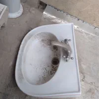 روشویی همراه با شیر