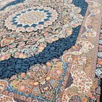 فرش ماشینی دستباف گونه۹ متری ۱۲۰۰شانه تراکم۳۶۰۰