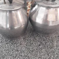 زودپز ۴ لیتری با ده لیتری در حد نو