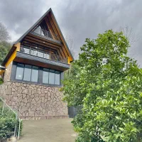 کلبه سوئیسی جنگلی استخردار رامسر