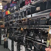 کیف|کیف، کفش، کمربند|دورود, |دیوار