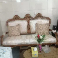 مبل 8 نفر سلطنتی  همراه 3 عدد میز