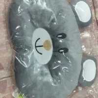 پاپوش نوزادی و بالشت شیردهی