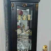 یک عدد ویترینی ۴طبقه