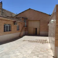 سوله با ۳ عدد اداری متراژ کل ۲۵۰ متر در کشمیری۱۰