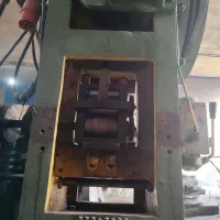 ۲عدد پرس ضربه ای، دارای ورق گیر(فیدر)|ماشینآلات صنعتی|رباطکریم, شهرک صنعتی نصیرآباد|دیوار