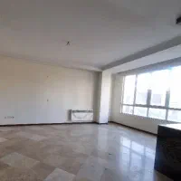 ۸۴ متر/سالن پرده خور/ دو پارکینگه/ دو بالکنه