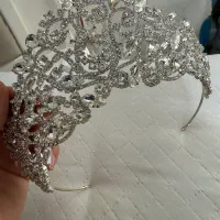 تاج عروس نو و سالم استفاده نشده