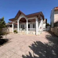 ویلا سنددار حیاطدار در نزدیک ساحل زیباکنار