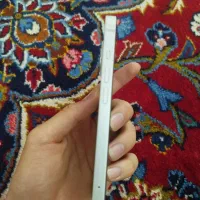 آیفون 13 نرمال|موبایل|میانه, |دیوار