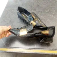 شومیز و دامن|لباس|کیش, |دیوار