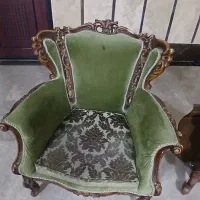 مبل کلاسیک ۷ نفره به همراه میز