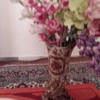 گلدان باگلهاش
