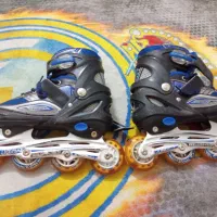 کفش اسکیت آبی