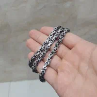 گردنبند نقره ایی تسمه ایی شیک