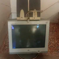 مانیتور سالم و مرتب ،قیمت ۲میلیون پانصد.