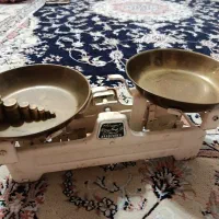 ترازوی قدیمی طلافروشی