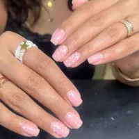 آموزش تخصصی کاشت ژل و لمینت ناخن