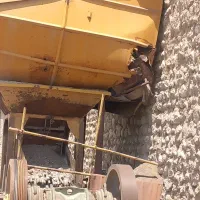 استخدام سرویسکار وجوشکار ماهر داخل سنگ شکن
