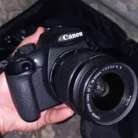 Canon EOS 1200D