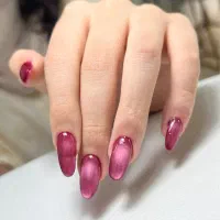 کاشت ناخن و پدیکور و اسپا