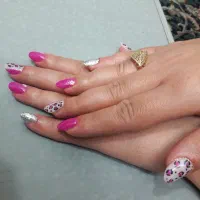 مدل برای خدمات ناخن