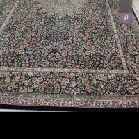 فرش سورمه ای در حد نو ای مدله آسینم