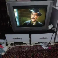 تلویزیون قدیمی سالم