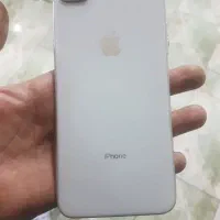 ایفون ۸ پلاس تمیز