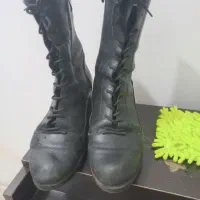 چکمه چرم زیپ دارداخل جیر سایز ۳۹