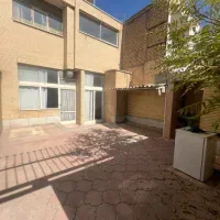 واحد 85متری حیاط دار