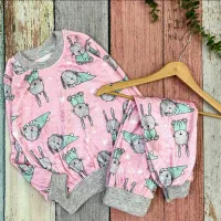 مقداری لباس بچگانه فقط ۲۵۰ نو