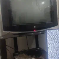 تلویزیون و میز تلویزیون