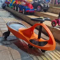 سه چرخه|اسباب‌بازی بچه|رشت, فلسطین|دیوار