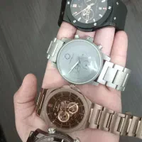 چهار عدد ساعت