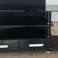 میز تلویزیون در حد بسیار نو