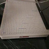 دستگاه برش کاغذ (گیوتین دستی) سالم