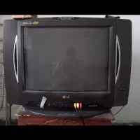 مقداری وسایل منزل شامل تلویزون