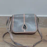 تعدادی کیف|کیف، کفش، کمربند|اصفهان, کوی امیریه|دیوار