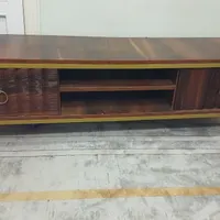 یک عدد جا کفشی و میز تلوزیون در حد نو