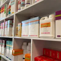 استخدام همکار دامپزشک در داروخانه