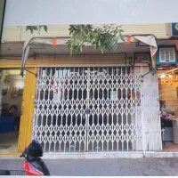 مغازه تجاری