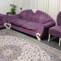فروش دو دست مبل و سه عدد صندلی رنگ بنفش|مبلمان خانگی و میز عسلی|رشت, گیل|دیوار