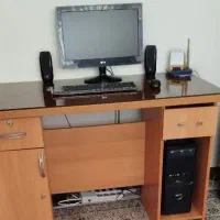 کامپیوتر و سیستم به طور کامل به فروش میرسد .