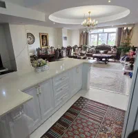 125-متر-آفتابگیر-رو-به-خیابان-تاپ-لوکیشن